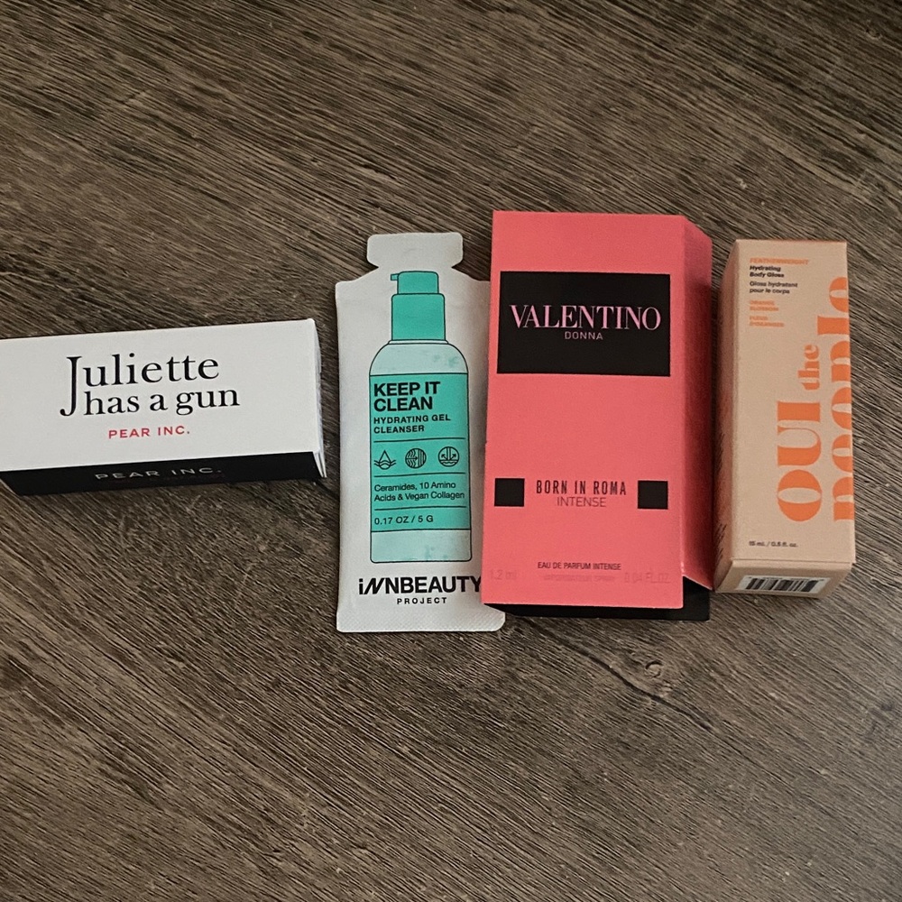 Bundle of Fragrance Samples - Picture 3 of 4